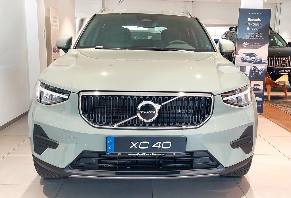 Volvo XC40 2024