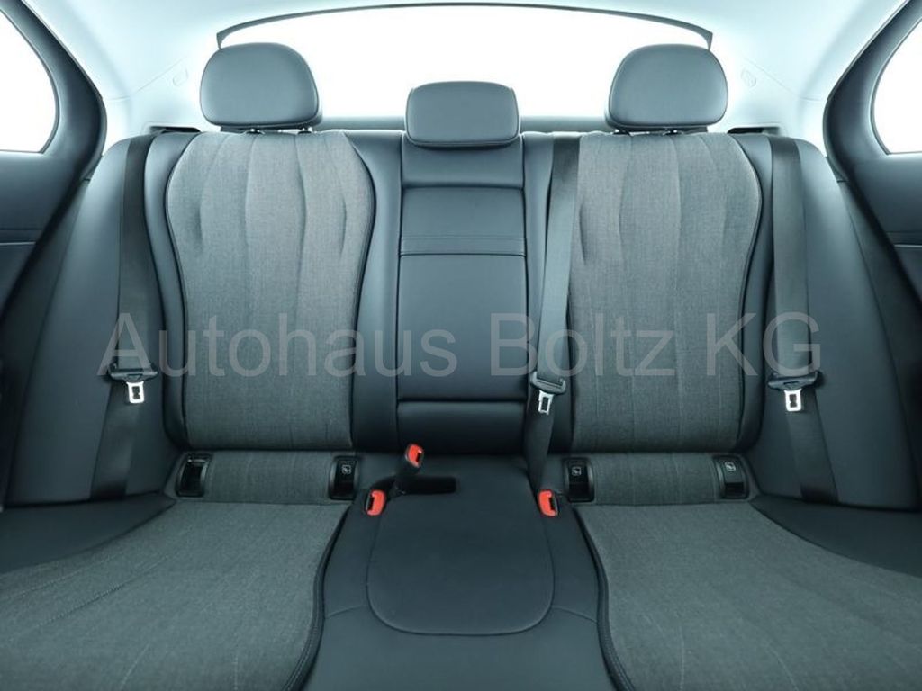 Mercedes-Benz E 200 2023