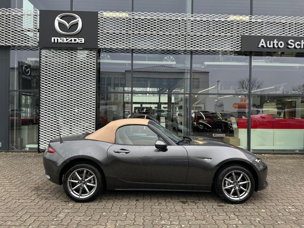 Mazda MX-5 2025