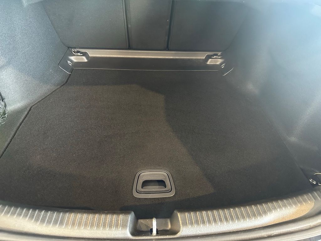 Mercedes-Benz C 300 2023