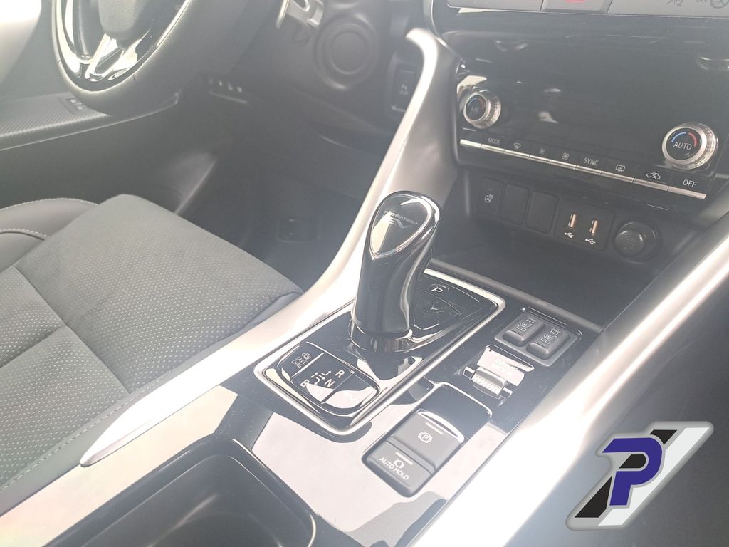 Mitsubishi Eclipse Cross 2024