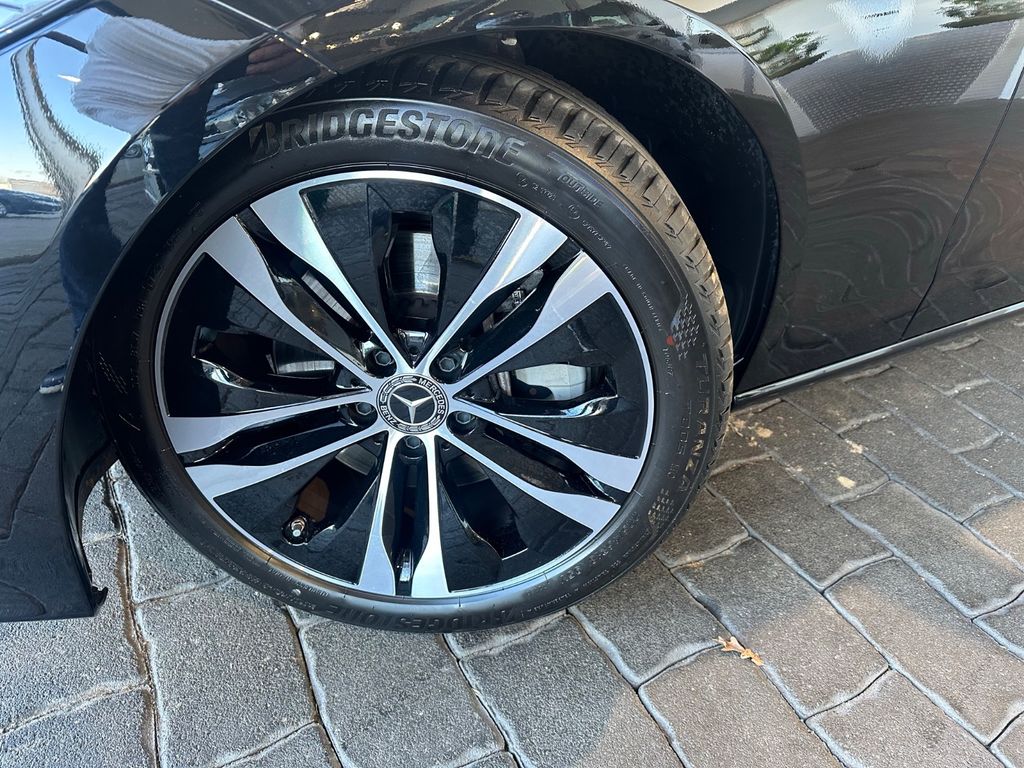 Mercedes-Benz C 300 2023