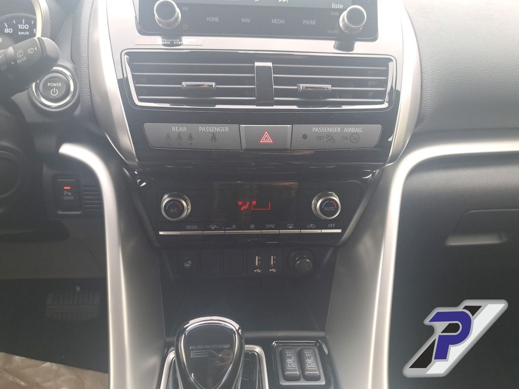 Mitsubishi Eclipse Cross 2024