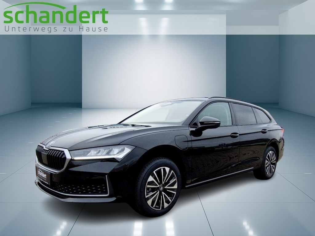 Skoda Superb 2025