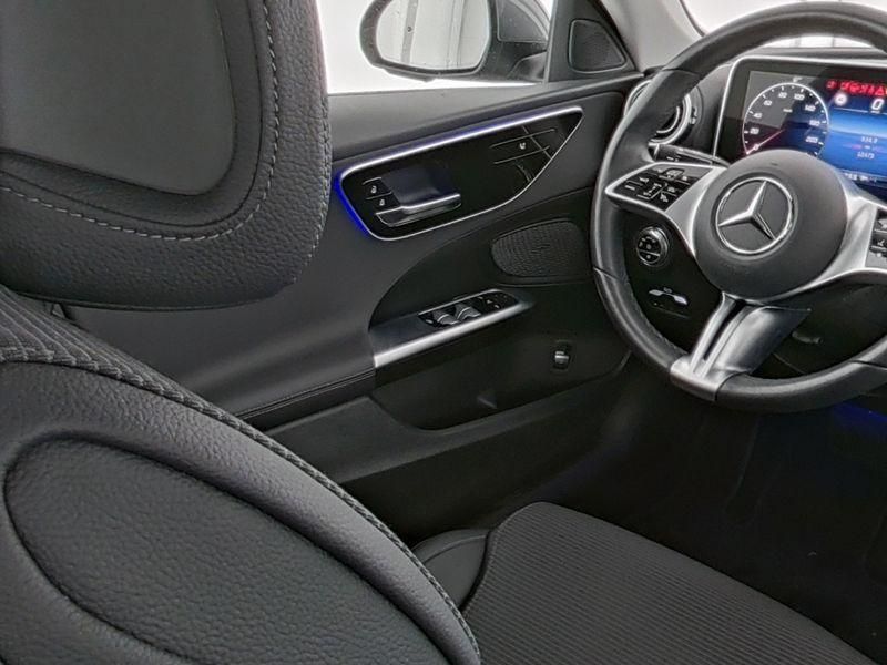 Mercedes-Benz C 200 2024
