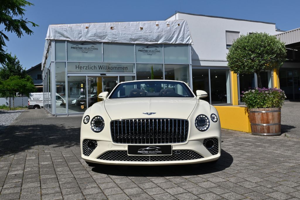 Bentley Continental GTC 2024