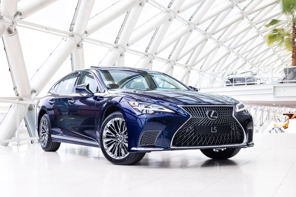 Lexus LS 500 2024