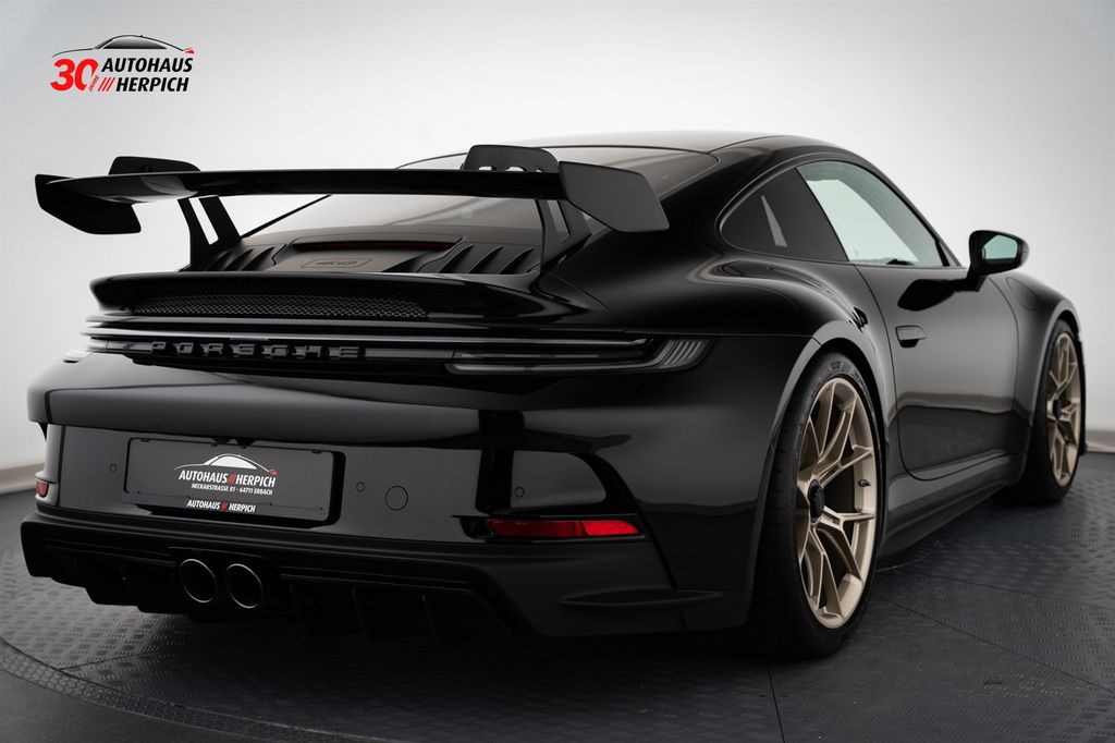 Porsche 992 2024