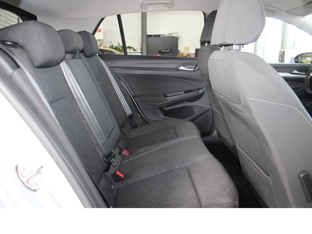 Volkswagen Golf 2023