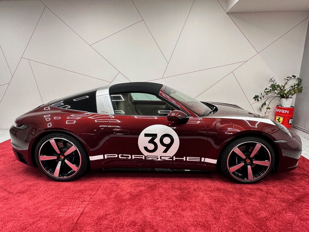 Porsche 992 2021