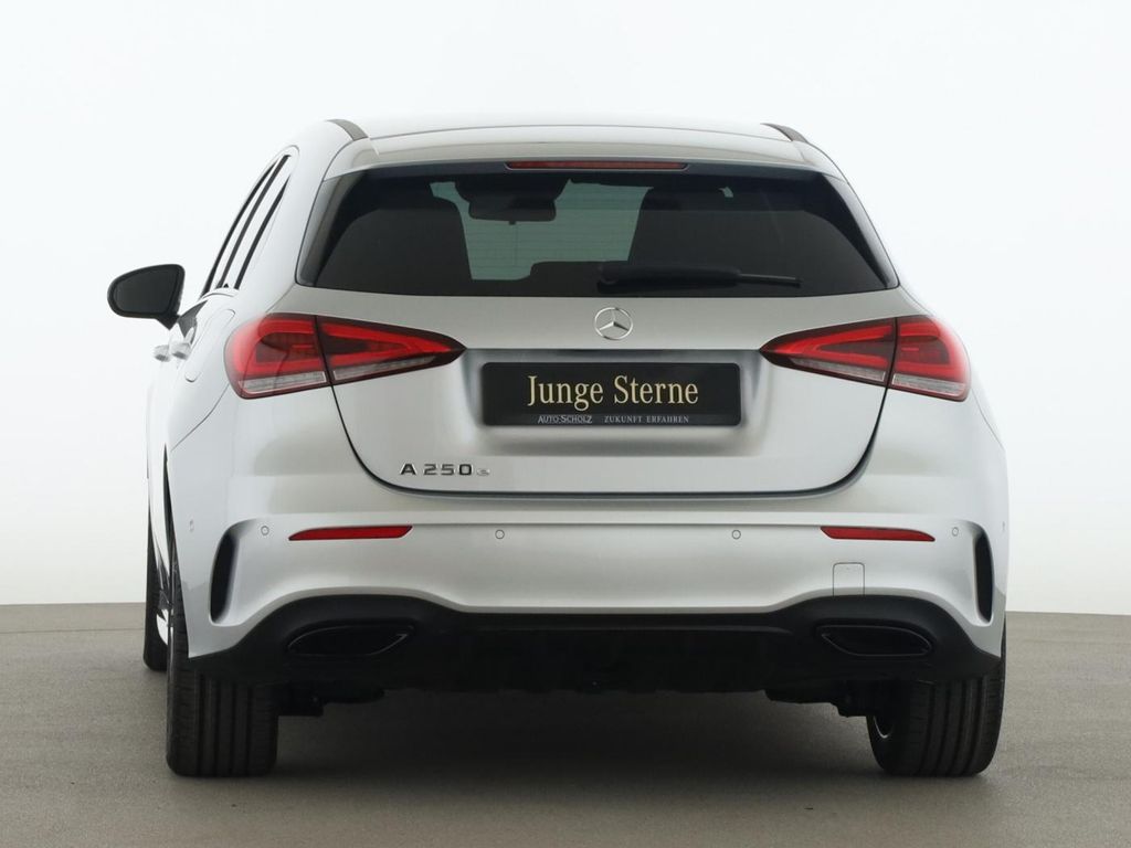 Mercedes-Benz A 250 2021