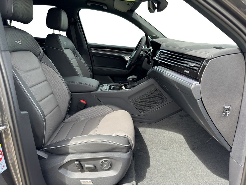 Volkswagen Touareg 2025