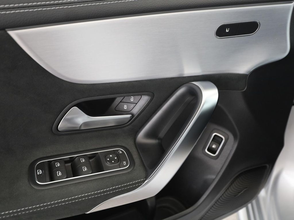 Mercedes-Benz A 250 2021