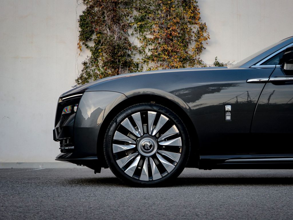 Rolls-Royce Spectre 2024