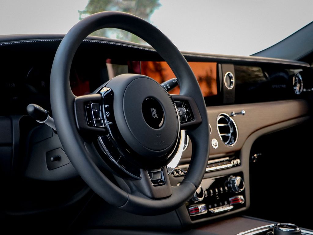 Rolls-Royce Spectre 2024