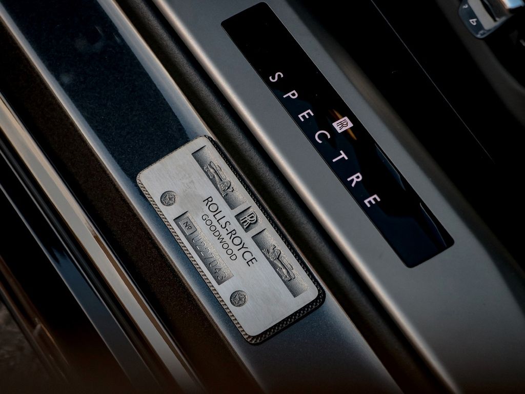 Rolls-Royce Spectre 2024