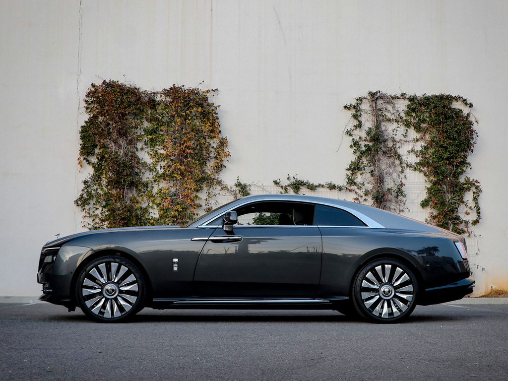 Rolls-Royce Spectre 2024