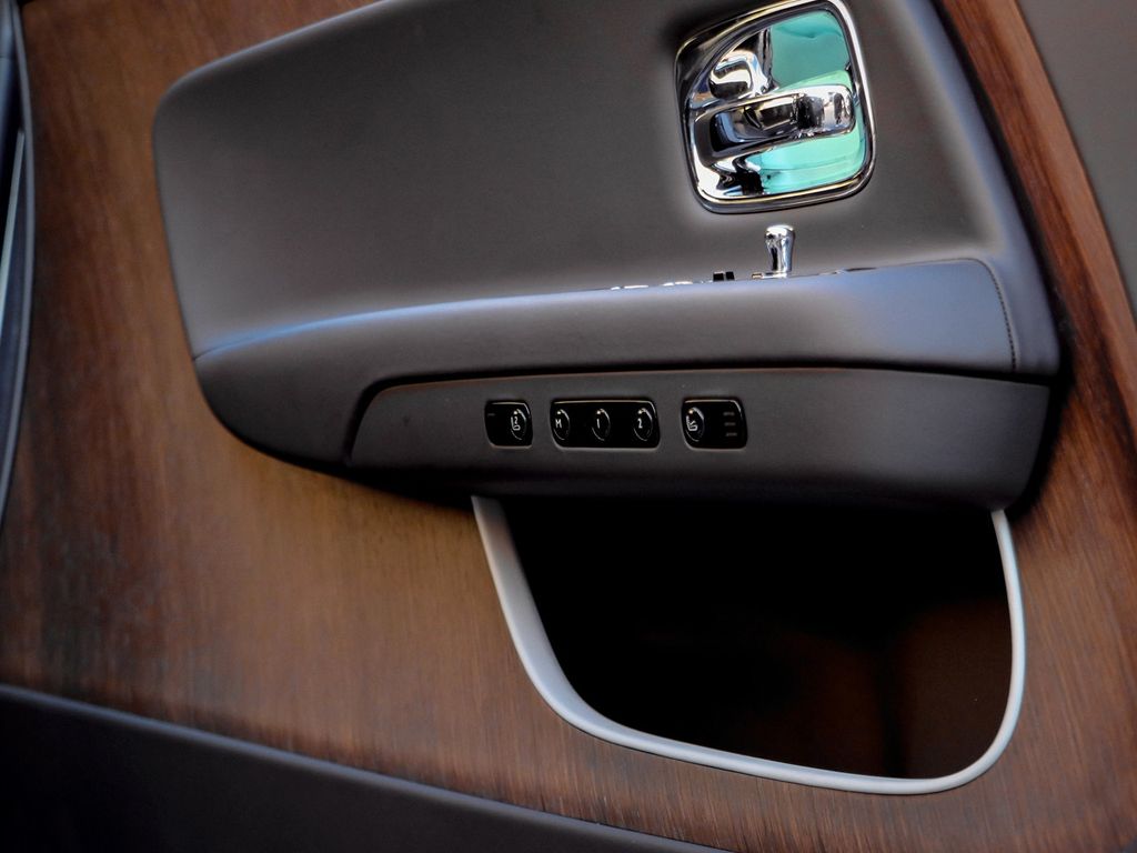 Rolls-Royce Spectre 2024