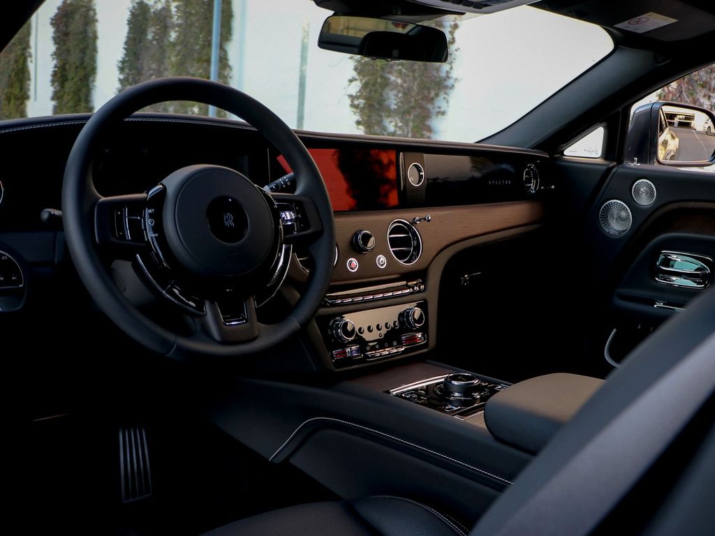 Rolls-Royce Spectre 2024