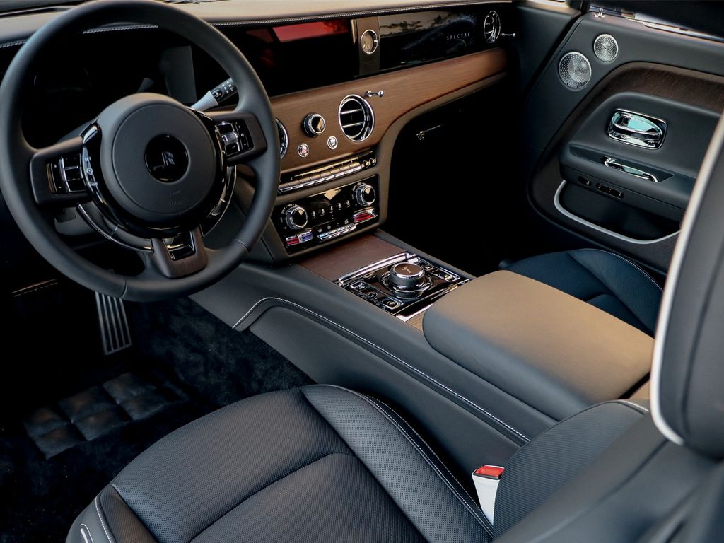 Rolls-Royce Spectre 2024