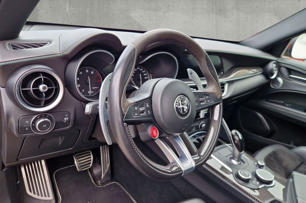 Alfa Romeo Stelvio 2019