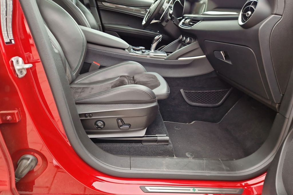 Alfa Romeo Stelvio 2019