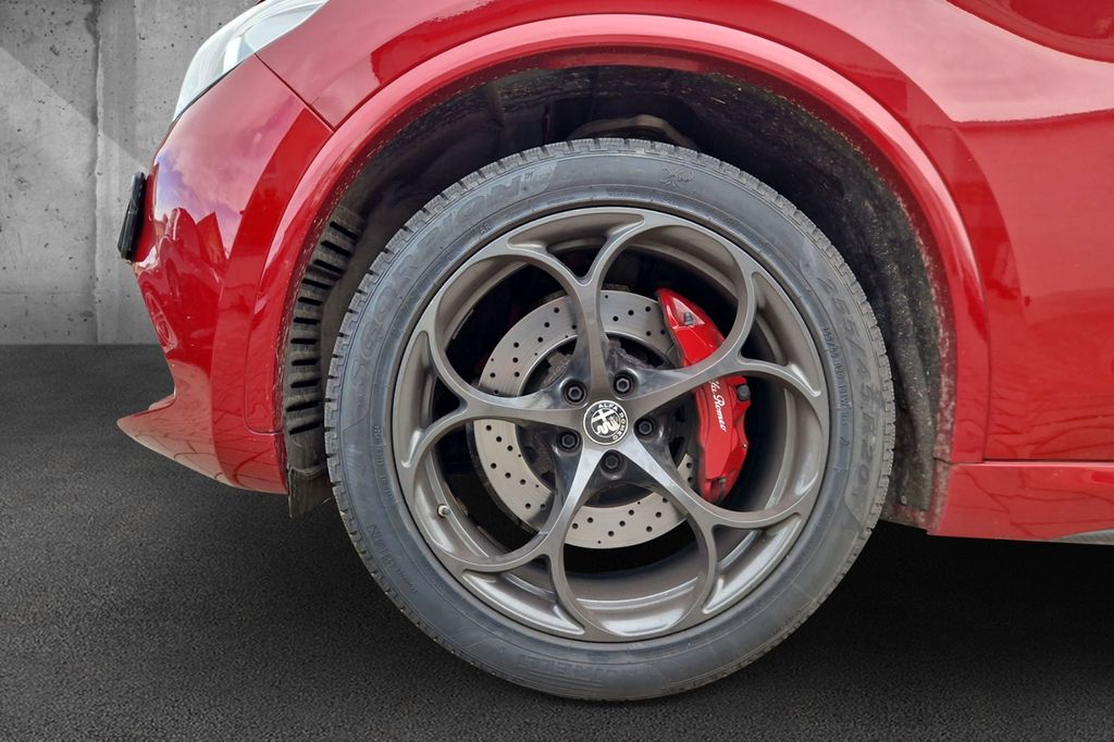 Alfa Romeo Stelvio 2019