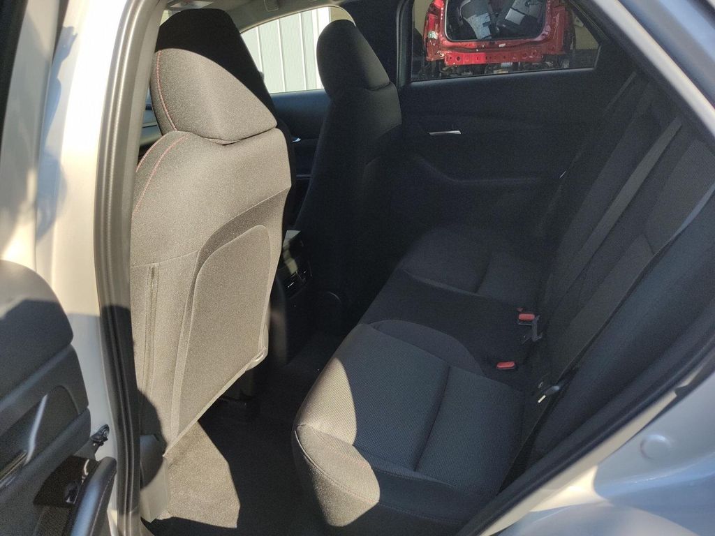 Mazda CX-30 2025