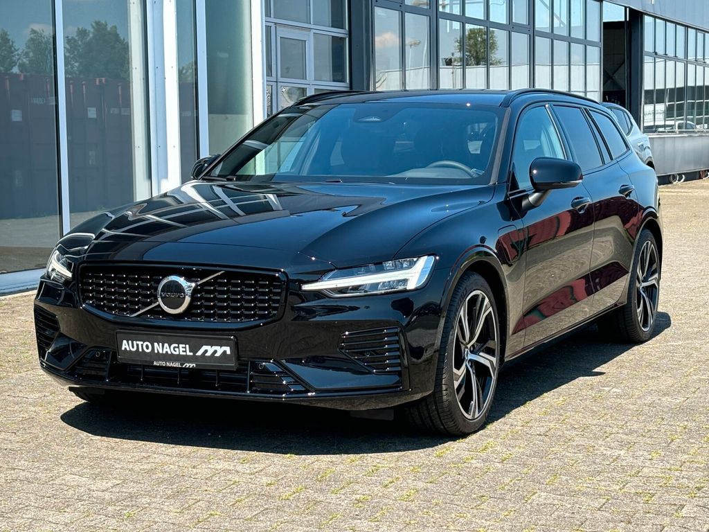 Volvo V60 2025