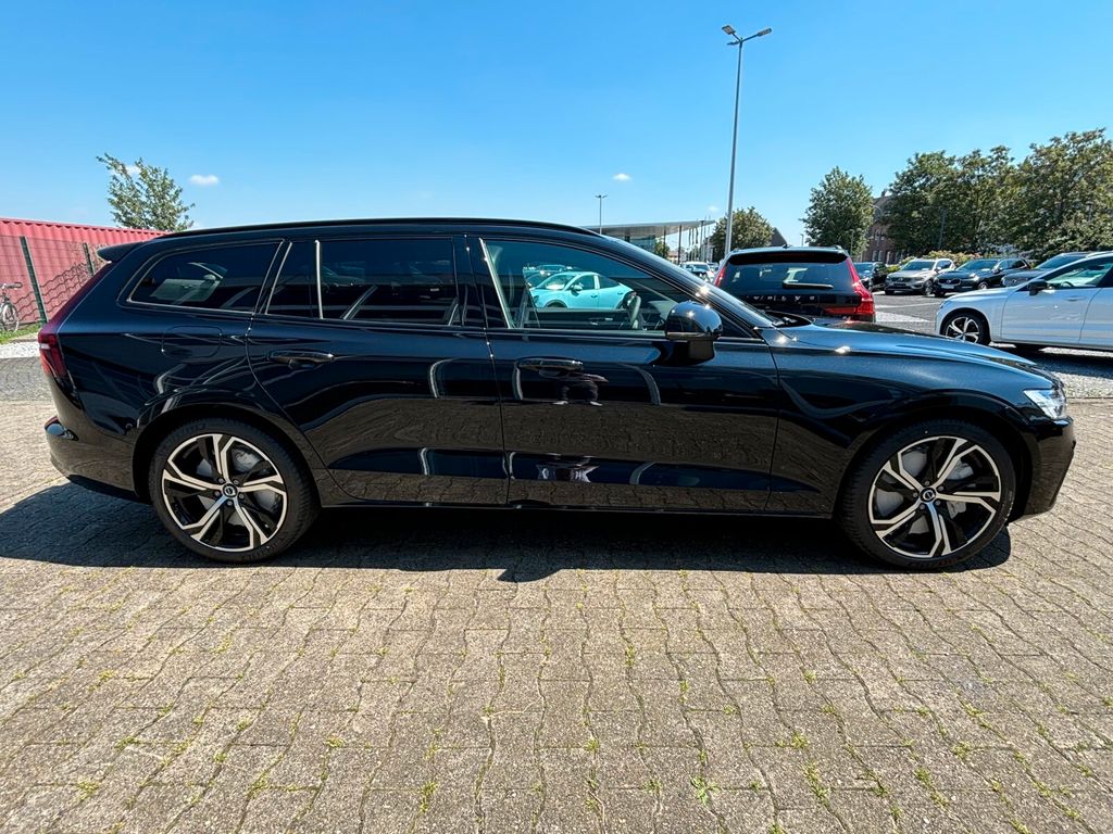 Volvo V60 2025