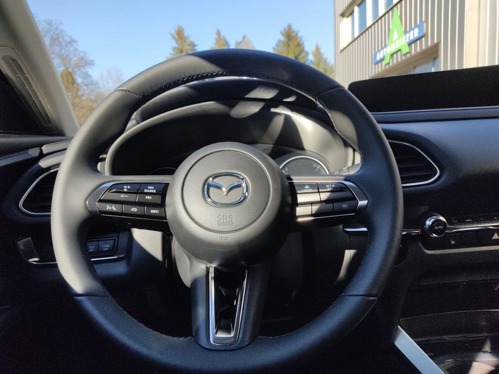 Mazda CX-30 2025