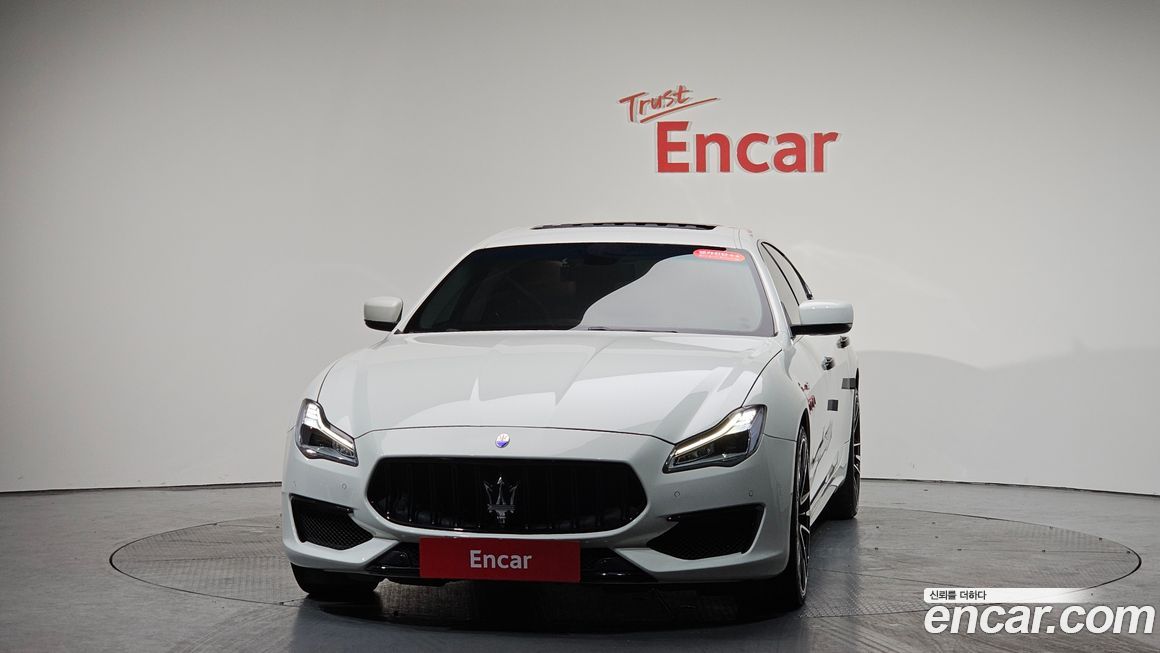 Maserati Quattroporte 2014