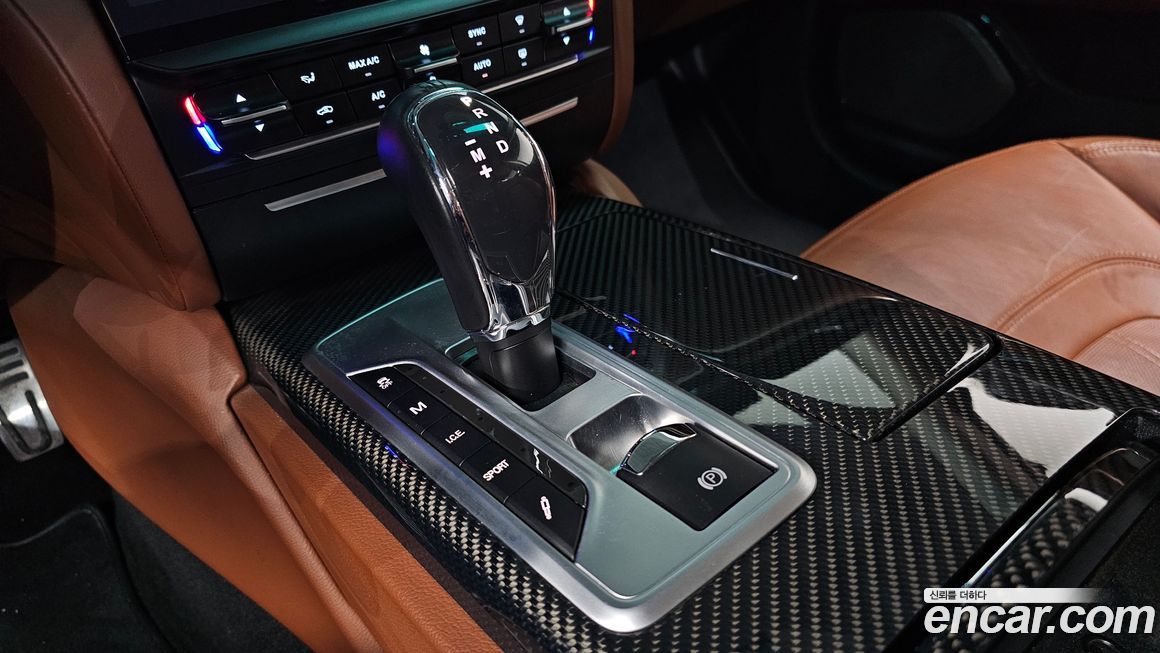 Maserati Quattroporte 2014