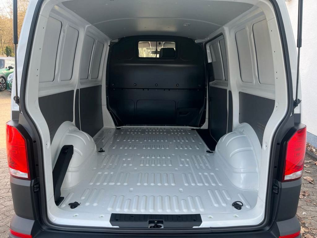 Volkswagen T6 Transporter 2024