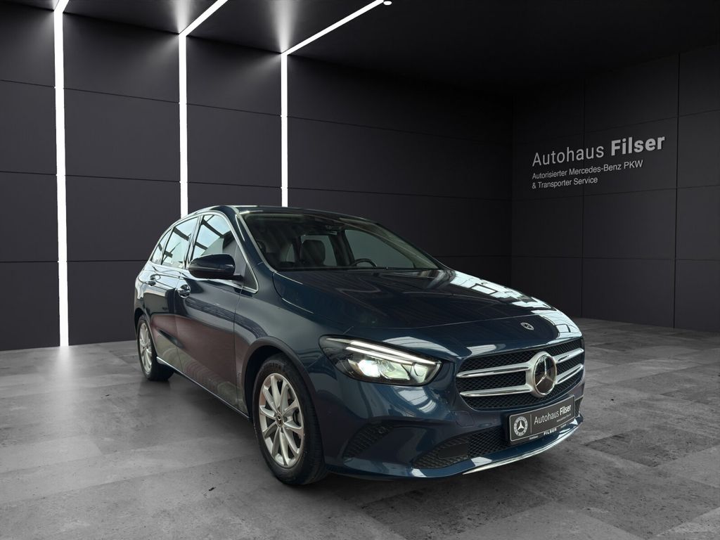 Mercedes-Benz B 200 2022
