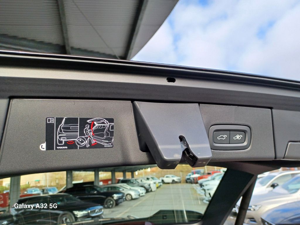 Volvo V90 2024