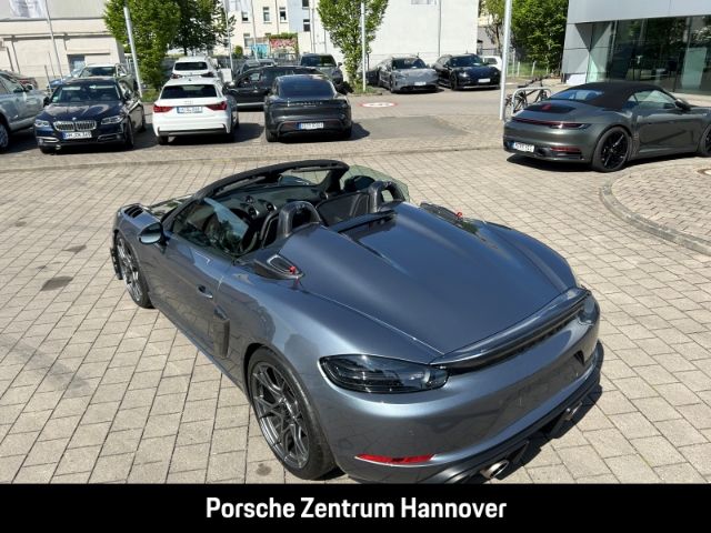 Porsche Boxster 2025
