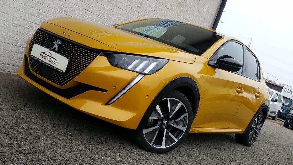 Peugeot 208 2021