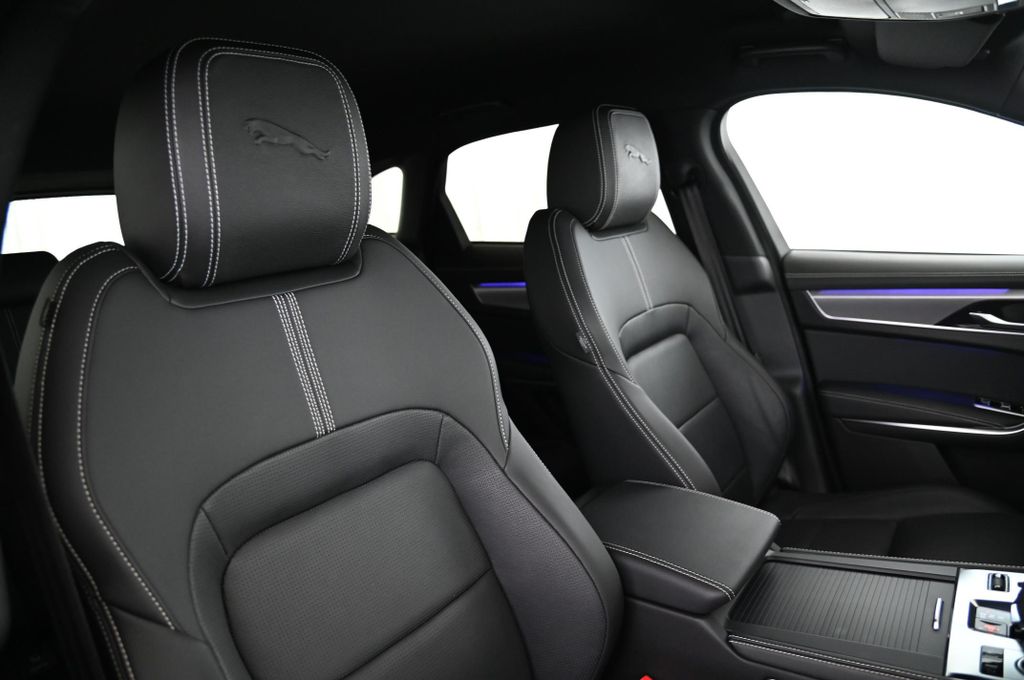 Jaguar F-Pace 2023