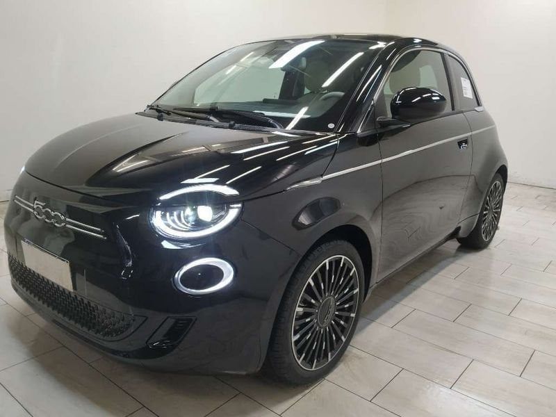 Fiat 500 2023
