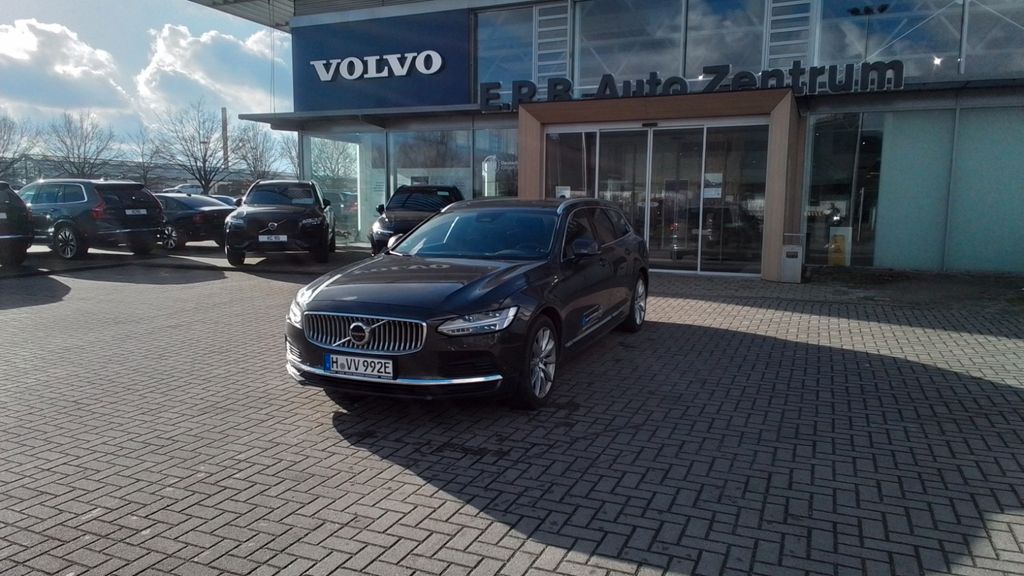 Volvo V90 2024