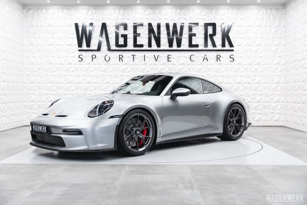Porsche 992 2023