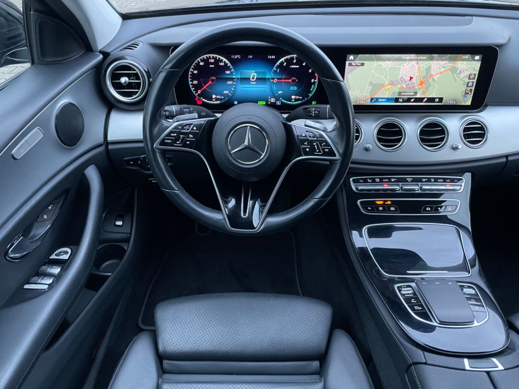 Mercedes-Benz E 300 2021