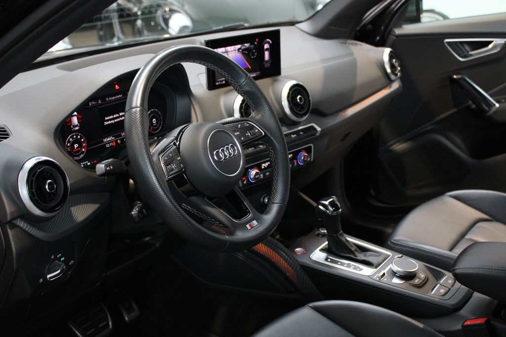 Audi SQ2 2021