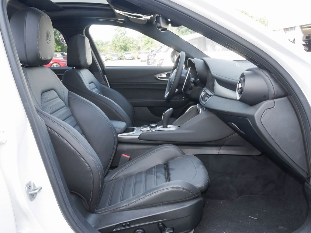 Alfa Romeo Giulia 2022