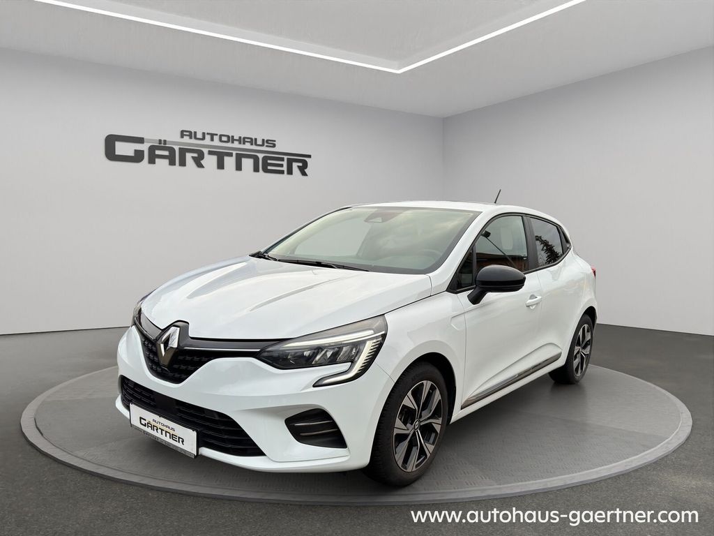 Renault Clio 2023