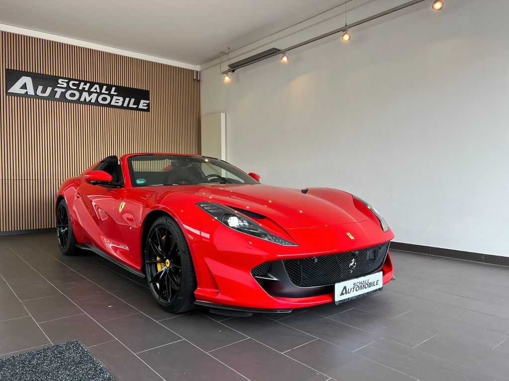Ferrari 812 2023