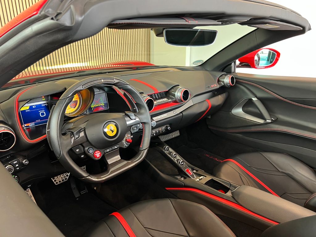 Ferrari 812 2023