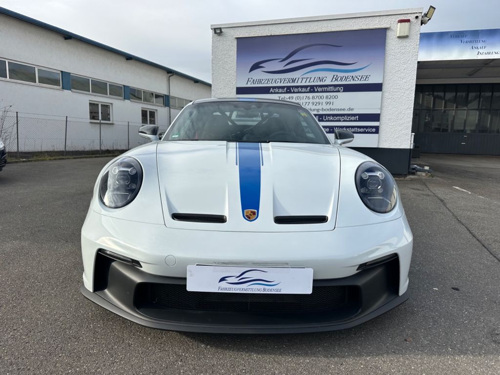 Porsche 992 2023