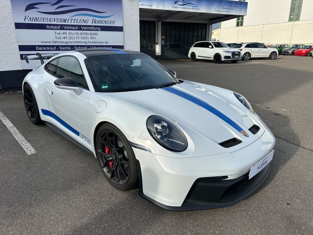 Porsche 992 2023